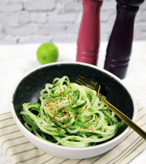 Erfrischend: Gurken-Spaghetti-Salat